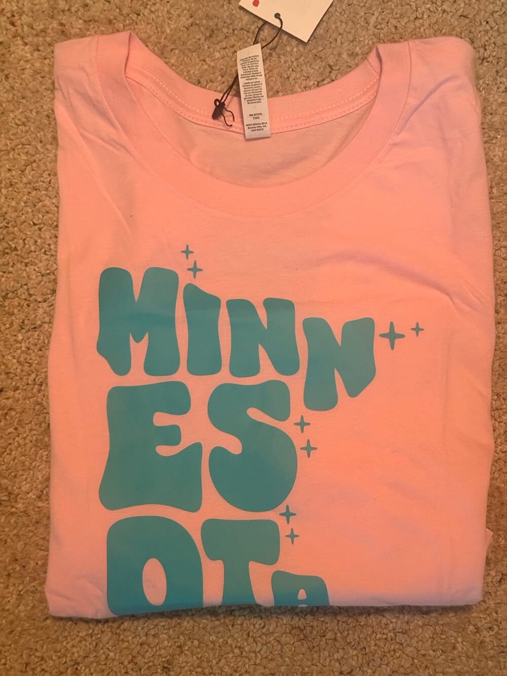NWT MN Size Large Women’s Tshirt